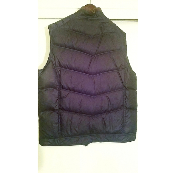 Black puffer Vest - Picture 2 of 3